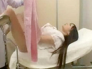Panty-dropping Experience with the Challenging Nippon Gynecologist