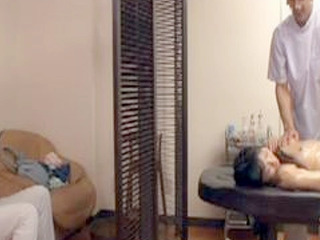 Fucking a Naive Boyfriend as he is Surprised by Her Massage Pleasure in Tokyo Nippon